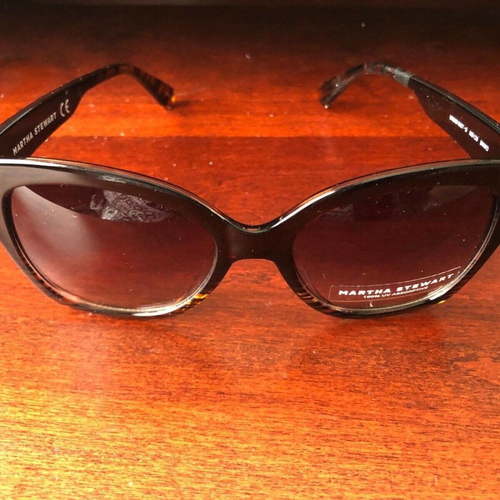 NEW MARTHA STEWART Ms126 Stand-Out Square UV Protective Sunglasses